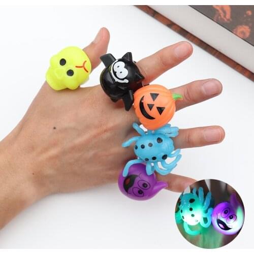 1pc Halloween Day Night Glowing Ring Party Accessories Pumpkin Lantern Skull Bat Luminous Ring Halloween Party Props Supplies