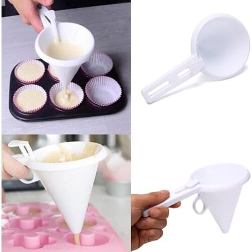 1PC Chocolate Pastry Mold Candy Cream Funnel Batter Dispenser Hand Holding Kitchen Tools Baking Accessories Cake Decorating