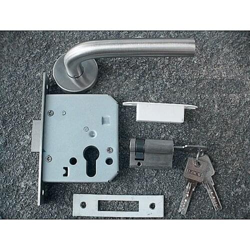 INVISIBILITY DOOR LOCK PASSAGE DOOR LOCK STORAGE DOOR LOCK BACKGROUND DOOR LOCK