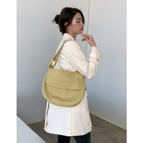 2021 New Handle Bag Exquisite Women Commuter Underarm Bag High Quality Leather Postman Bag Fashion Retro Crossbody Bag For Women