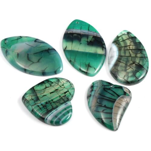 5pcs / Lot Green Dragon Pattern Agates Pendant Reiki Healing Natural Stone Meditation Amulet DIY Jewelry Natural Stone Charms