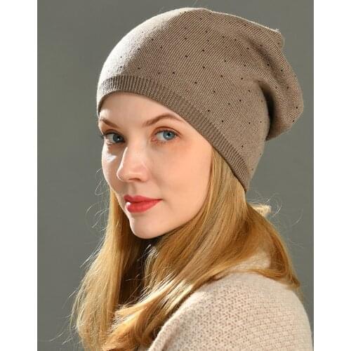 MAOMAOFUR Women Autumn Rhinestone Hats Natural Raccoon Fur Beanies Winter Warm Caps Real Fur Pom Pom Diamond Knitted Hats