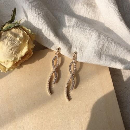 2020 New Simple Curved Long Drop Earrings for Women Long Tasse Design Fashion Female Jewelry Wholesale Party Wedding Earring