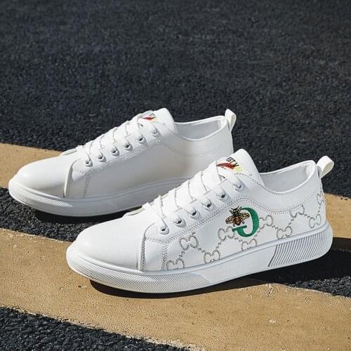 Umbrella cloth waterproof and breathable casual shoes New Fashion Breathable Sports Shoes Man Waterproof White Shoes Walking