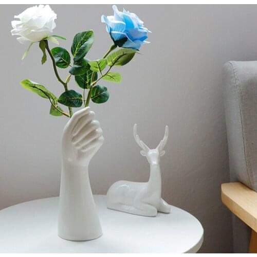 Ceramic Flower Vase Hand-shaped Flower Bottle Nordic Ins Art Vases for Table Decor Creative Flower Basket Banquet Plant Holder