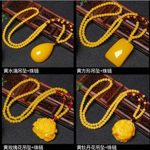 Women Necklace Pendant Yellow Beeswax Flower Heart Pendant Necklace Yellow beads Sweater Chain Gift for Females Fine Jewelry