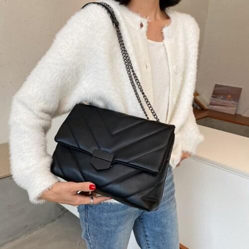 2021 Fashionable One-Shoulder Messenger Chain Bag Retro Design Soft PU Large-Capacity V-Shaped Rhombus Embroidery Thread Bag
