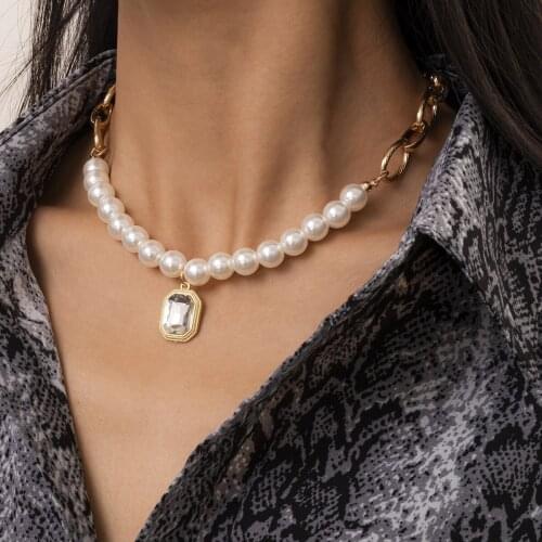 2021 New Womens Temperament Generous Imitation Pearl Stitching Clavicle Chain Retro Simple Single Layer Round Bead Necklace