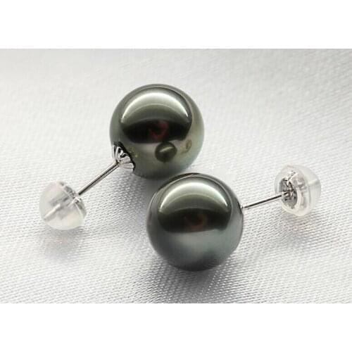 Stunning pair of AAA++ 10-11mm round Tahitian black pearl earring 18k