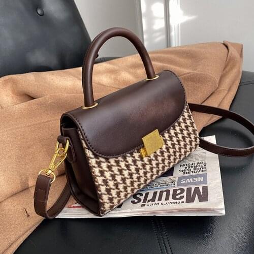 Popular Handbags Autumn/winter 2021 New Fashion Crossbody Bag Western-style Houndstooth Woolen Handbag Square Bag Width: 19cm