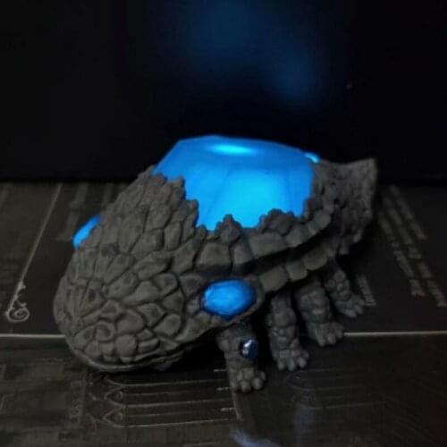 Game Collectibles Pvc Figure Toys Demons Souls 13cm Luminous Gem Crystal Bug Statue Pop Figet Toy Birthday Boxed Decoration