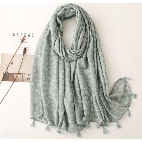 High Quality Long Hijab Scarf Green Small Floral Printed Shawls and Wraps Antumn Ladies Wraps With Tassels