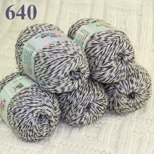Sale New 5 X50g balls High quality 100% pure cashmere luxury warm soft hand knitting yarn Black White 233-640-5