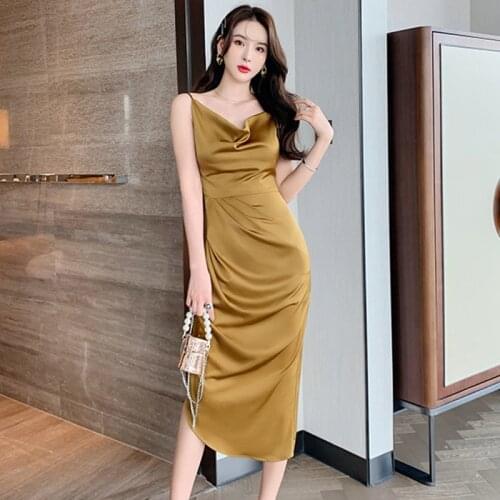 Fashion Summer Korean Sexy Strap Sleeveless Satin Midi Party Dress Ladies Elegant Vintage Acetate Backless Beach Vacation Dress