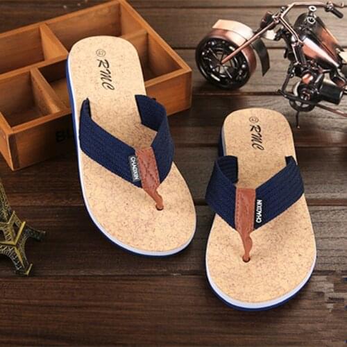 2021 Indoor And Outdoor Mens Slippers Summer Flip Flops Mens Slippers Fashion Beach Casual Shoes Slippers Men Slides
