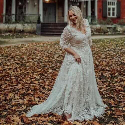 Long Nude Lining Lace Flattering Wedding Dress Large Big Sizes Beach Garden Photos Bohemia Boho Half Sleeves V-Neck Bridal Gowns