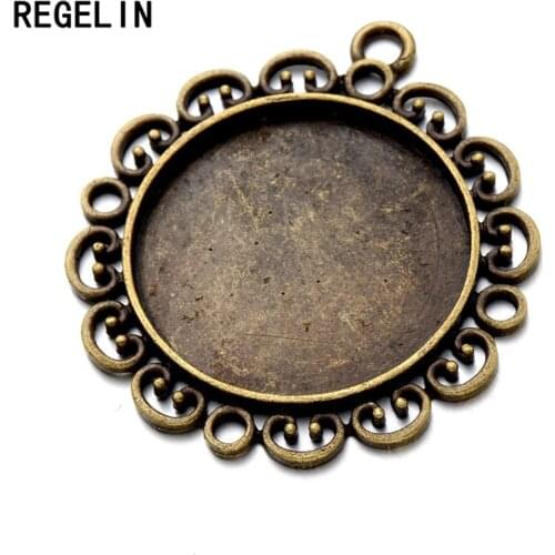 REGELIN 10pcs/lot Silver Plated Pendant Settings Flower Lace Cabochons Bases Bezel 30mm Cabochon Cameo DIY Jewelry Accessories