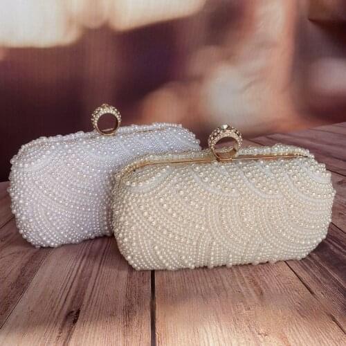 Beaded Ladies Retro Evening Bag White Pearl Clutch Wedding Party Wallet Elegant Luxury Design Chain Shoulder Bag Messenger Bag
