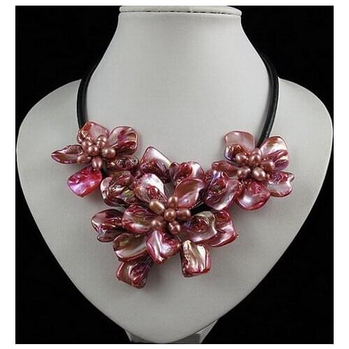 Favorite Pearl Shell Flower Necklace Rose Freshwater Pearl Sea Shell Black Leather Rope Birthday Party Women Gift Fine Jewelry