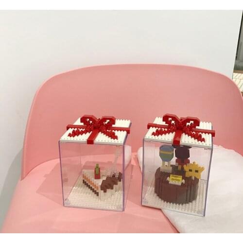 Diamond Blocks Cartoon Cake Castle Colorful Animals Bear Pig Mouse Whale Toys For Children Difficult Adults Birthday Gifts