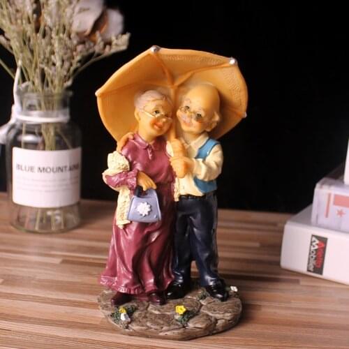Home decoration accessories home decor Garden Figures love figurines decorative crafts house ornaments resin grandma
