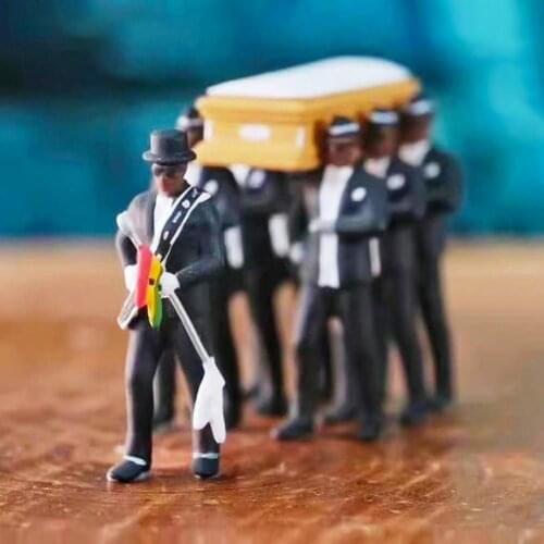 1/18 High Simulation Plastic Ghana Funeral Coffin Dancing Pallbearer Team Model Exquisite Workmanship Action Figure Car Decor