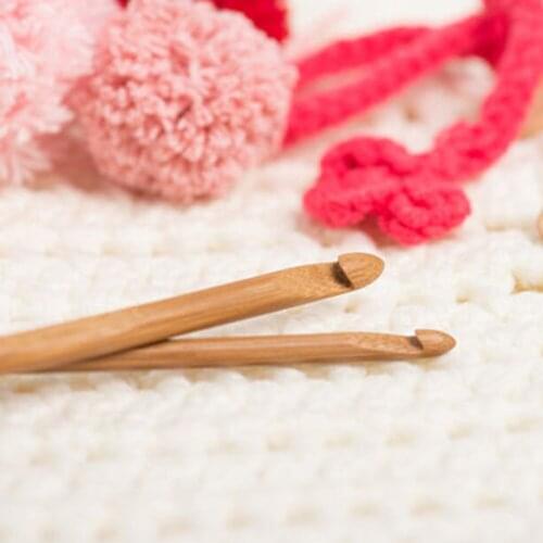 Hooks DIY Knitting Needles Weave Yarns Sewing Bamboo Handle Crochet Crafts Tools for Household Women Sewing Accessories