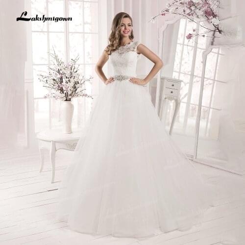Luxury Princess Ball Gown Lace Beading Wedding Dress O-neck Sleeveless Elegant Bride Gowns Sashes Bow Button Robes De Mariée
