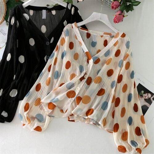 20 Spring Casual Women Chiffon Blouse Girl Dot Shirt Summer Long Sleeve V-neck Blousas Bottomings Sun Protection Clothing WZ1334