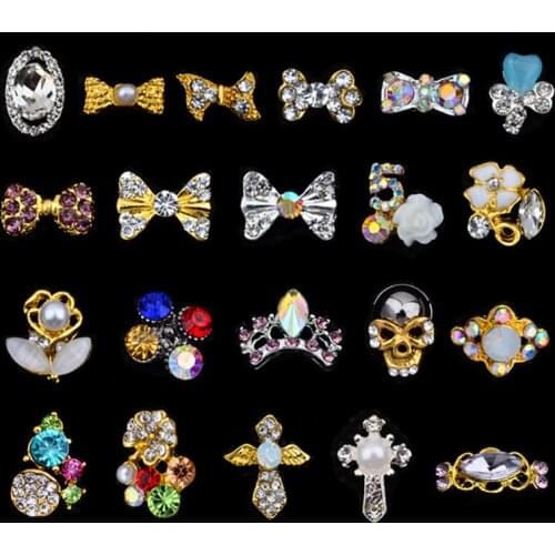 1pc Metal Alloy Butterfly Design 3D Nail Art Decoration Charm Jewelry Gem Heart Shape Manicure Cross DIY Nail Design Accessories