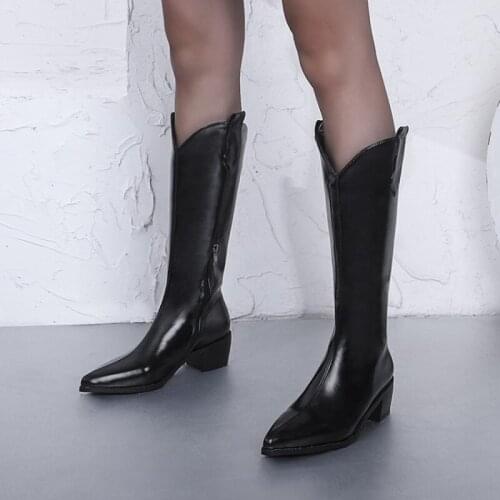 2021 New European and American Fashion Temperament Pointed Boots