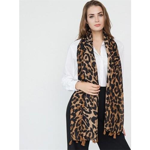 IANLAN Autumn Winter Womens Leopard Wrap Scarf Ladies Fashion All-match Jacquard Scarf Shawl with Tassels IL00301