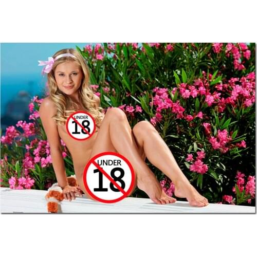 Hot Blonde Girl Wallpaper Simple Wall Art Posters Canvas Print Paintings For Home Decor