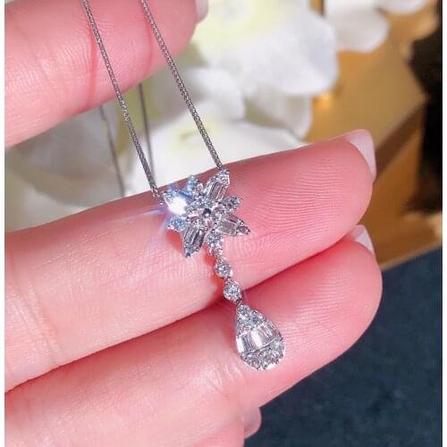 Aazuo 18K Solid White Gold Real Natural Diamonds Luxury Flower WaterDrop Necklace With Chain 45CM Gift For Woman Senior Party
