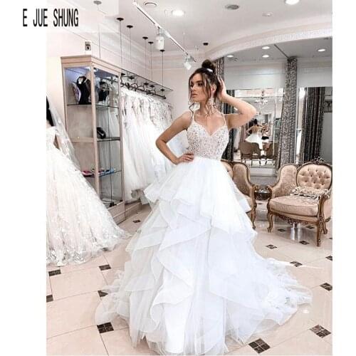 E JUE SHUNG Luxury Organza Wedding Dresses Spaghetti Strap V Neck Criss-Cross Back Lace Appliques Ruffles Tiered Bridal Dresses