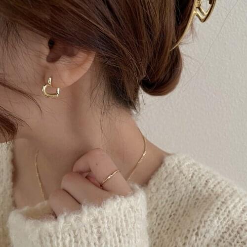 Loving Golden Female Earrings Fashion Retro Temperament Earrings Woman Daily Activities Casual Earringss Ladies New 2021