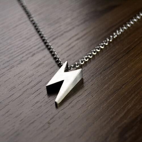 Chao Brand Lightning Pendant Titanium Steel Necklace Mens Retro Japanese And Korean Street Shooting Hip Hop Style