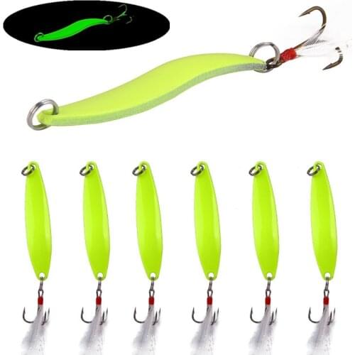 1pcs 5g/7g/10g/13g Metal Luminous Spoon Spinner Fishing Lure Hard Bait with Feather Hook Pesca Wobbler Lure