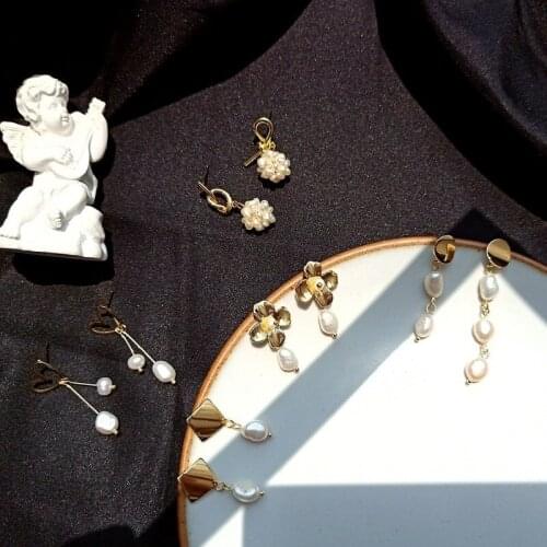 Simple Fashion 14K Gold Plated Small Natural Pearls Drop Earrings for Women Elegant French Style Earring Handmade Jewelry 2021