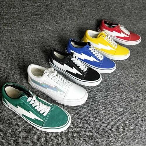 Classic Revenge Canvas Shoes New Fashion Men Women Black White Vulcanized Shoes Skate Sneakers Lightning Skateboard Shoes