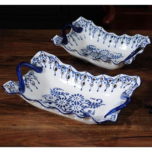 Christmas Creative living room candy platenuts fruit plate coffee table ornaments retro home decoration Chinese blue and white