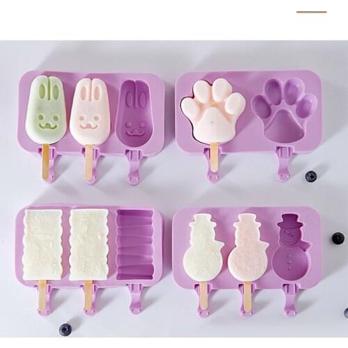 Ice Cream Mold Set DIY Silicone Popsicle Mold DIY Ice Pop Mold with Lid & 50PCS Wood Stick Cute Cartoon Ice Cream Mold
