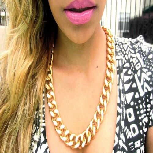 Designer Original Punk Gothic Twisted Thick Chain Womens Necklace Personalized Geometry Big Gold Thick Chain Necklace