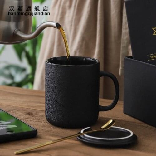 Creative Mugs Coffee Cups Ceramic Modern Europe Modern Coffee Mug with Spoon Taza Desayuno Grande Simplicity Cups BD50MS