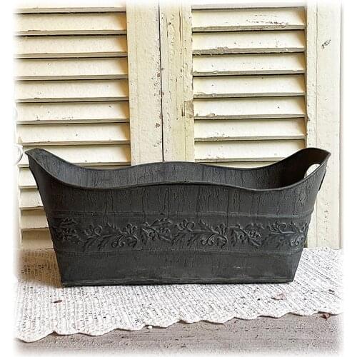 Handicraft Retro Vintage Metal Embossed Decorative Flower Planter