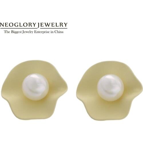 Neoglory Anti allergy Cute Flower 4 colors Stud Earrings For Women 2020 New Fashion Pearl Sweet Ear Accessories Gifts For Friend