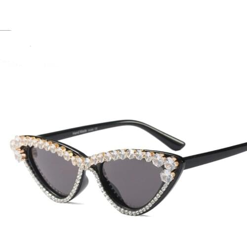 Luxury Diamond Retro Cat Eye Sunglasses Women Brand Designer Pearl Lady Fashion UV400 Sun Glasses Fashion Gafas De Sol Feminino