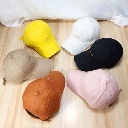 Unisex Baseball Cap Love Embroidered Couple Baseball Caps Pure Color Fashion Spring And Summer Outdoor Sports Shade Cap TG0037