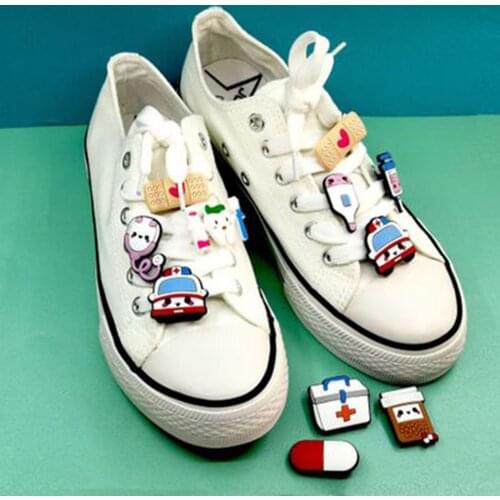 1 PCS PVC Medical Supplies Charms Cute Stethoscope Syringe Shoe Buckle Shoe Accesory Sandals Shoes Decoration Shoe Lace