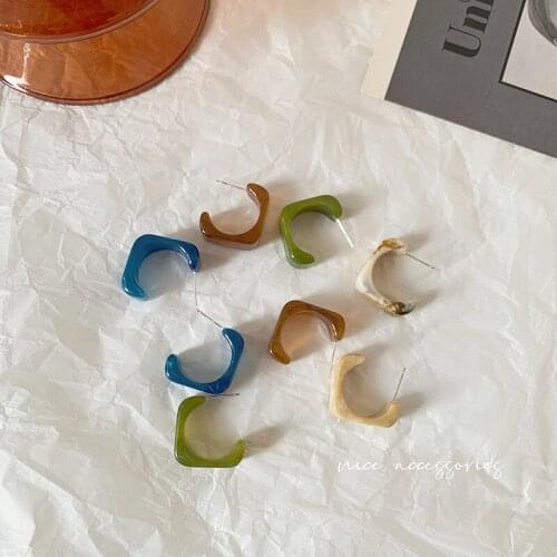 Korean Earrings C Shaped New Fashion Simple Leopard Print Acetic Acid Geometric Stud Earrings Women Acrylic Vintage Ear Jewelry